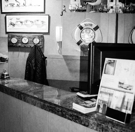 Nautico Ξενοδοχείο *